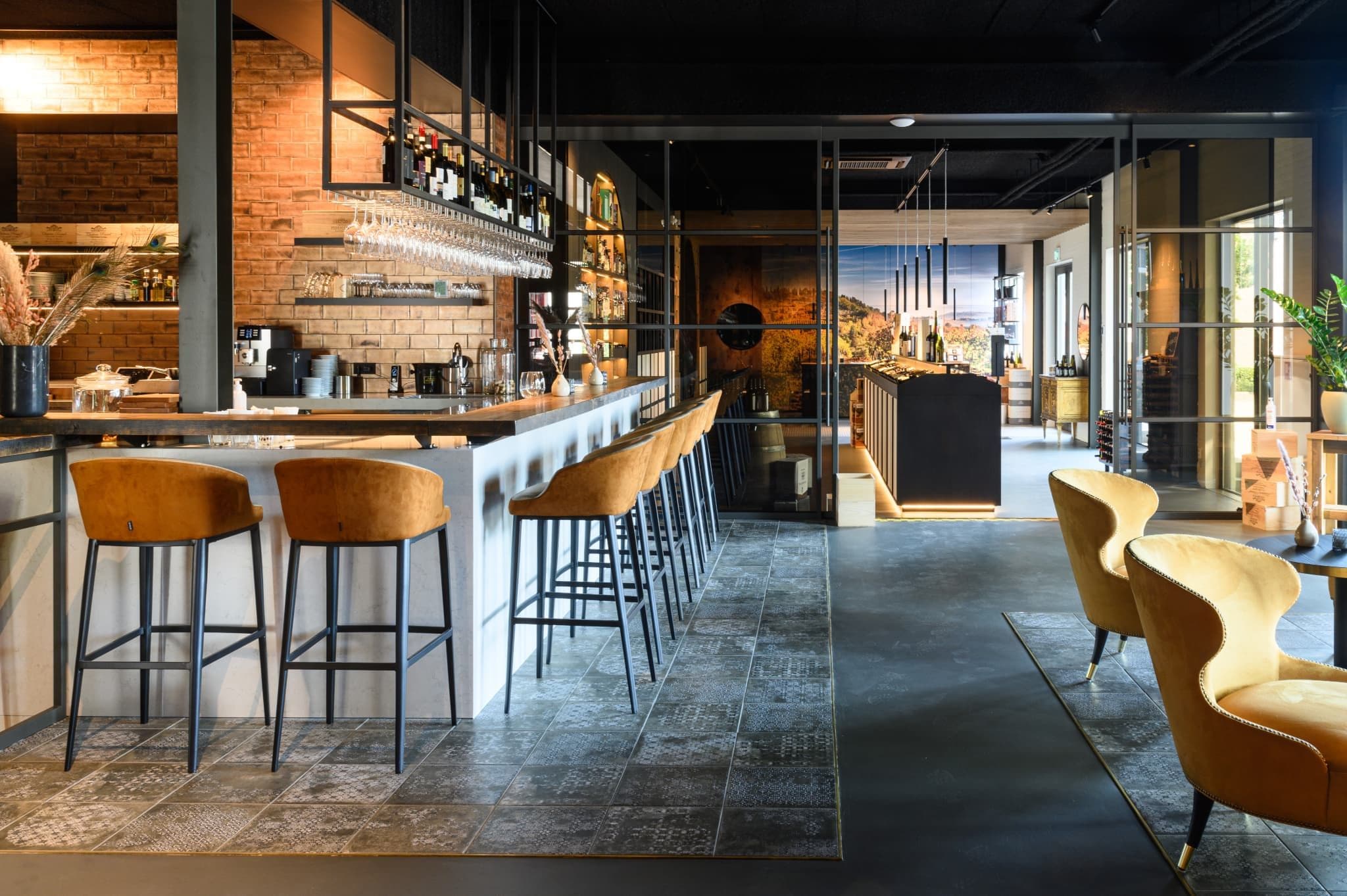 Winebar 02